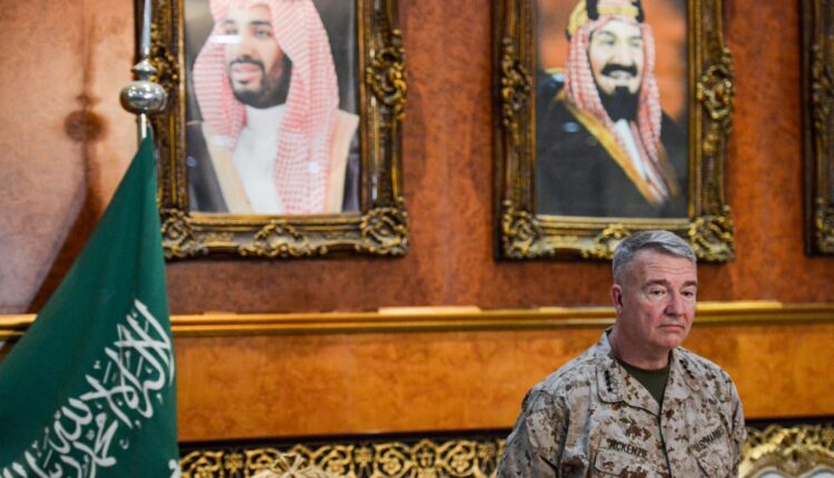 الجنرال الأمريكي في السعودية