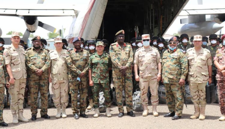 السيسي يصر على إجراء المناورات مع السودان