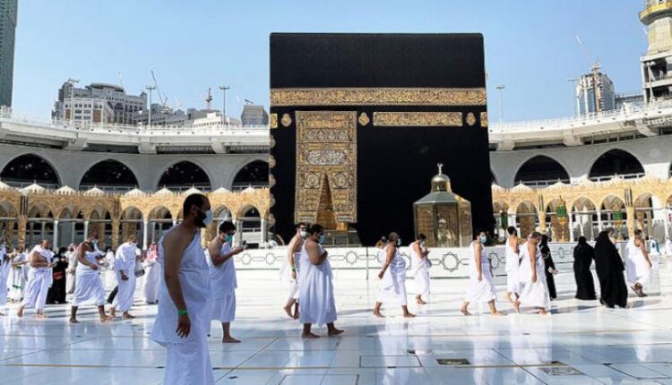 السعودية تتخلى عن خدماتها للحجاج والمعتمرين