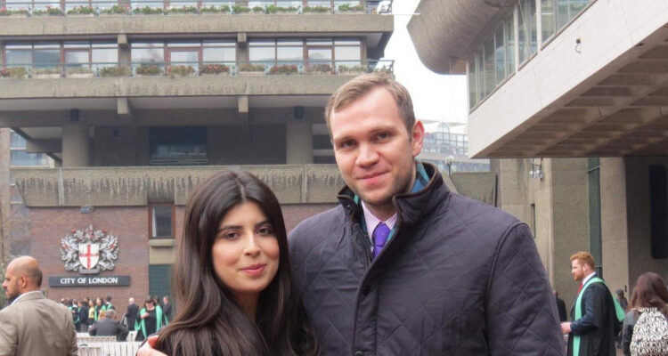 الباحث البريطاني الذي حكمت عليه الإمارات بالسجن مدى الحياة ثم أخلت سبيله بعد 7 أشهر