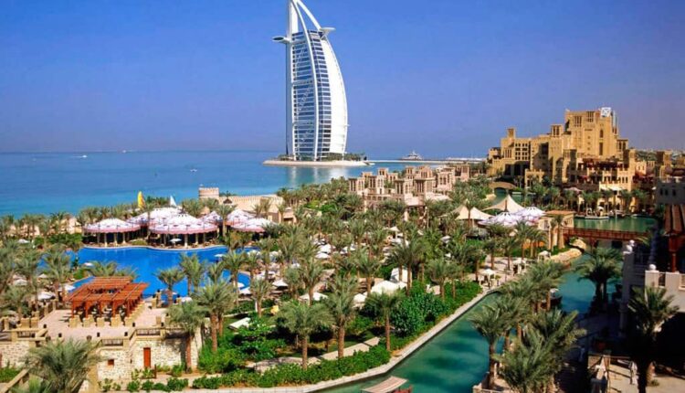 دبي الأكثر تضررا من جائحة كورونا