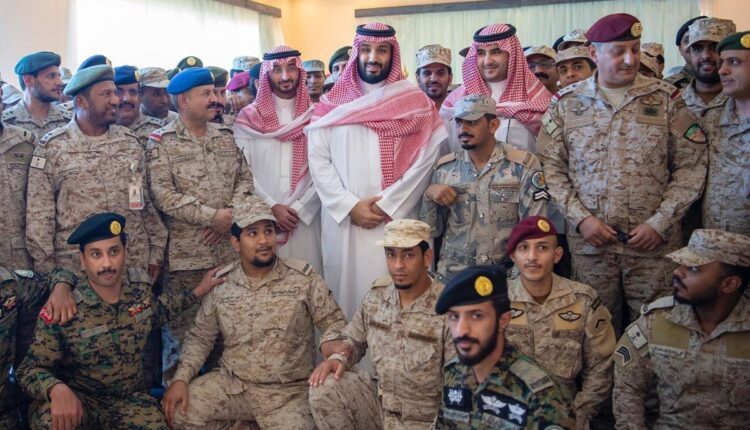 ابن سلمان يعلن تدشين 8 مشاريع سكنية لمنسوبي وزارة الدفاع.. لن تصدق عدد وحداتها