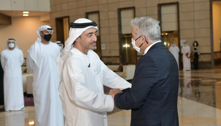 الإمارات.. حفاوة بالغة باستقبال أول وزير إسرائيلي