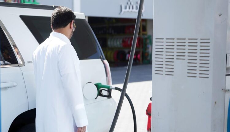 منذ 2015 قرر الملك سلمان ونجله رفع أسعار البنزين في السعودية