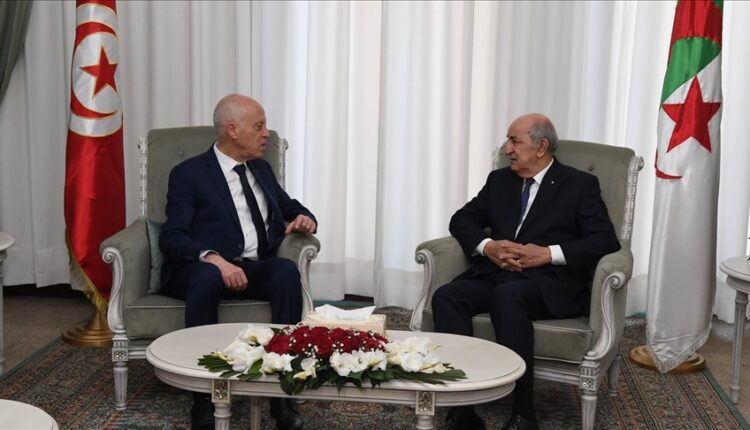 فحوى رسالة عاجلة من الرئيس الجزائري لنظيره في تونس