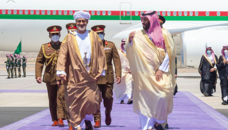 وزير الخارجية العماني: تطورات مهمة واستراتيجية بعلاقاتنا مع السعودية بالمرحلة المقبلة