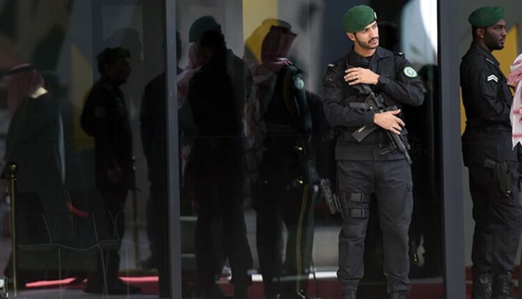 الرياض- خليج 24|  أعلنت “رئاسة الحرس الملكي” في المملكة العربية السعودية يوم الأحد عن فتح التقديم لحملة الثانوية على برامجه الإعدادية ضمن مشروع التوظيف المبتدئ بالتدريب.