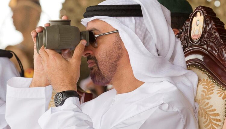 شيخ مشايخ سقطرى يؤكد ما كشفه خليج 24 بجلب الإمارات ضباطا إسرائيليين للأرخبيل