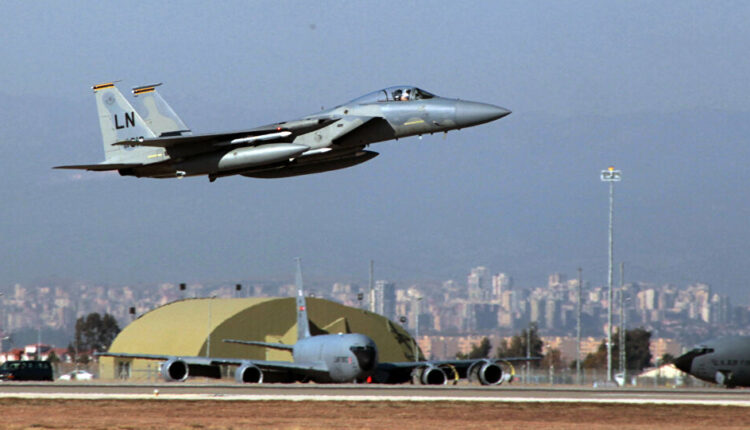 طالبان تبسط سيطرتها على أفغانستان.. ما مصير القاعدة الجوية التي جهزتها أمريكا بالإمارات؟