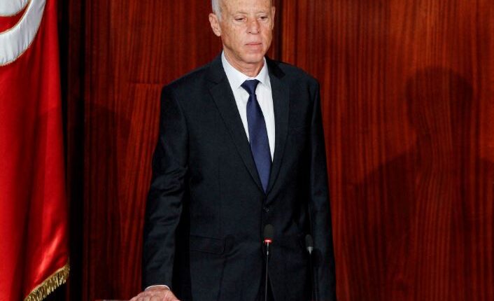 لإشعار آخر.. قيس سعيد يمدد الإجراءات التي اتخذها بإعلان الانقلاب على الديمقراطية