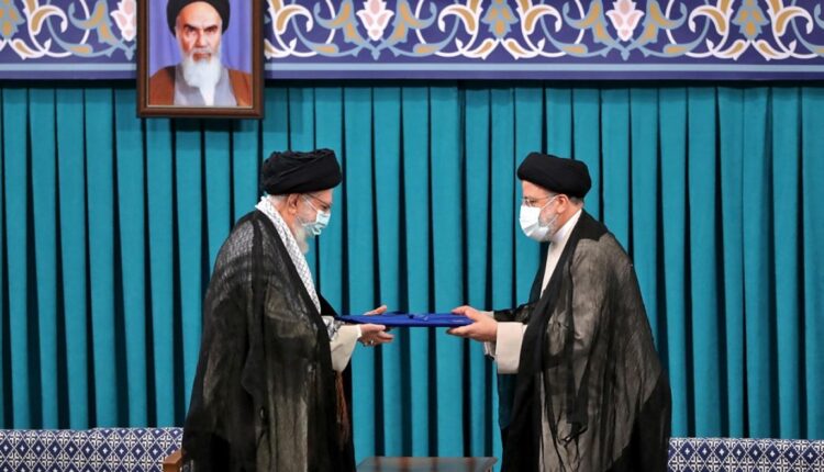 خاصة بالمجال الاقتصادي.. رئيسي: لا عقبات بطريق توسيع علاقاتنا مع الإمارات