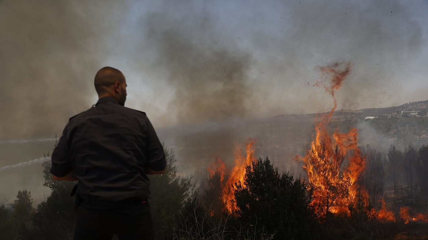 خليج 24 يكشف: عرض عاجل من الإمارات لإسرائيل مساعدتها إخماد حريق القدس الهائل