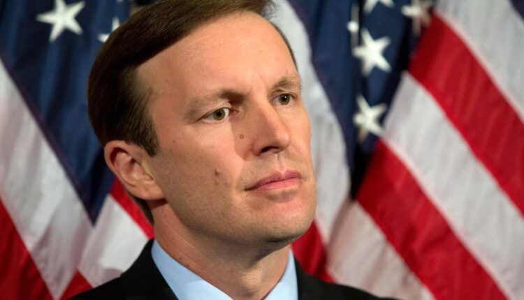 سيناتور أمريكي بارز: السعودية والإمارات تتصرفان بشكل يتعارض مع مصالحنا