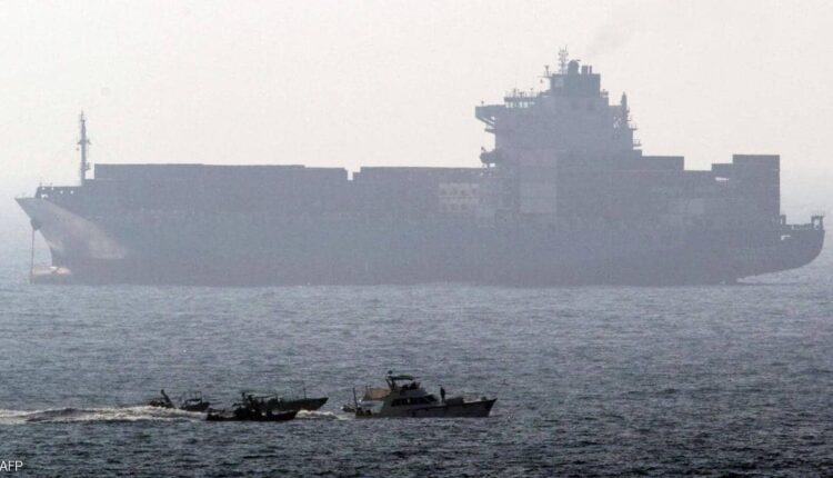 عاجل| حادث قرب شواطئ ميناء الفجيرة بالإمارات ودعوة السفن لعدم الاقتراب