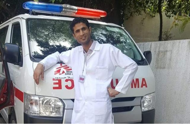 تواصل ارتكاب الجرائم.. مليشيا الإمارات في اليمن تقتل طبيبا على أحد حواجزها