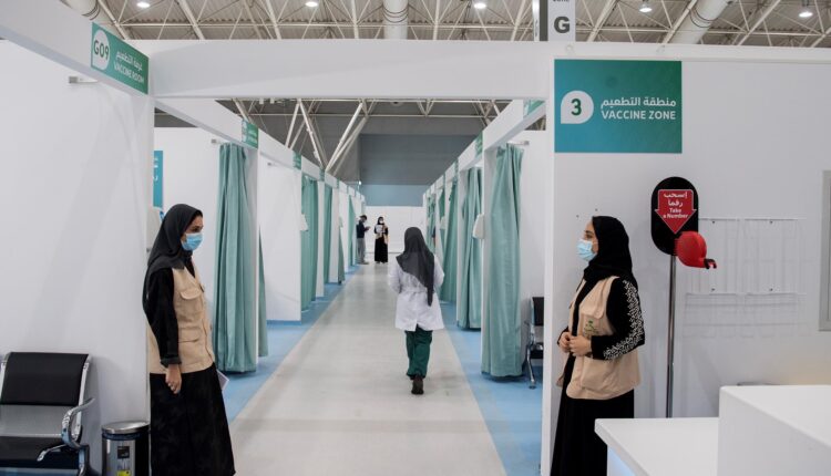 كورونا في السعودية.. أعلى موجة إصابات بظل تفشي متحور أوميكرون