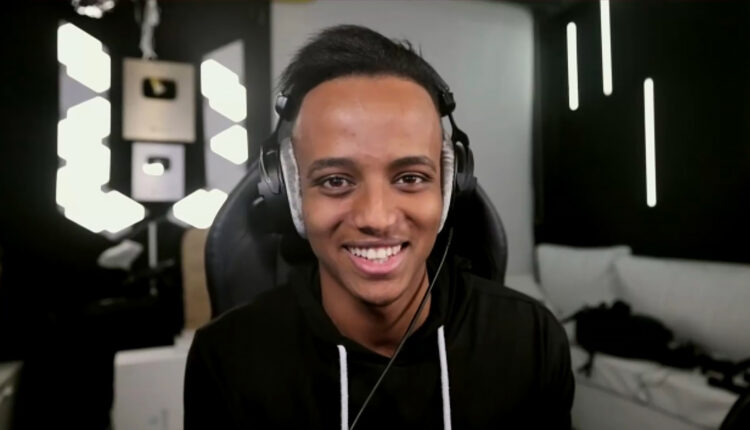 من داخل غرفة زجاجية لن يغادرها.. أبو فلة يطلق مبادرة لجمع 10 ملايين $ لتدفئة اللاجئين