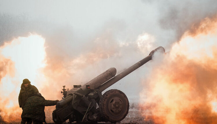 قصف عنيف بكييف.. بوتين يأمر قوات روسيا ببدء عملية عسكرية بأوكرانيا وبايدن يتوعده