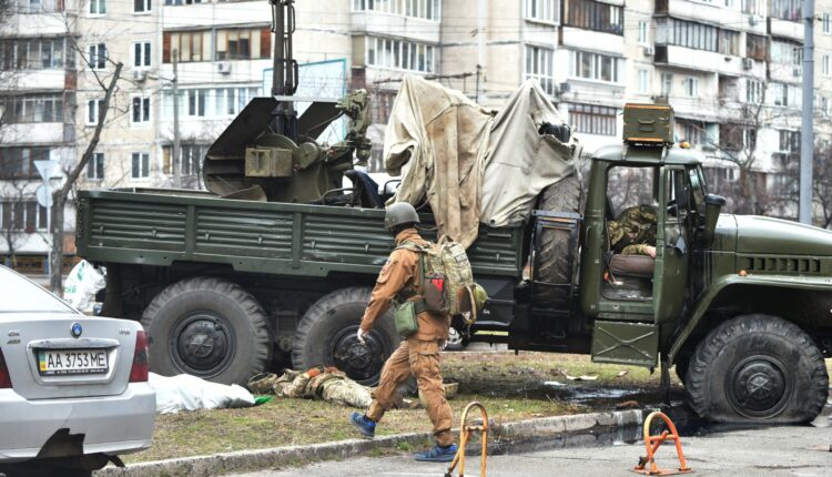 حقيقة المعارك العنيفة في كييف.. ماكرون يكشف عن توقعاته للحرب الروسية الأوكرانية