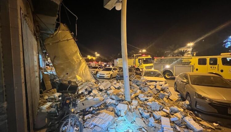 ما قصة حادث وميض لحظي في الرياض الذي أسفر عن إصابة شخص وأضرار جسيمة؟