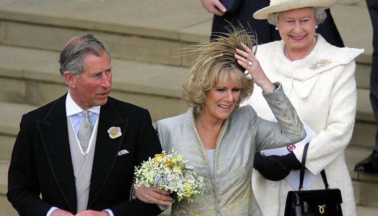 خلال احتفالها باليوبيل البلاتيني.. إليزابيت تحسم الجدل وتمنح كاميلا زوجة الأمير تشارلز لقب ملكة