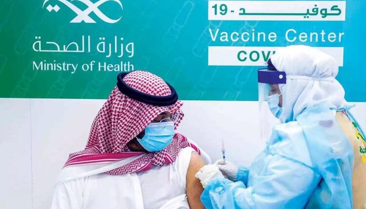 تفاصيل قرار الداخلية السعودية اشتراط الجرعة الثالثة لمغادرة المملكة والفئات المستثناة