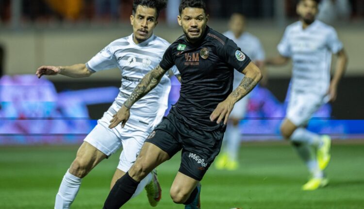 شاهد.. ملخص وأهداف مباراة الشباب والطائي