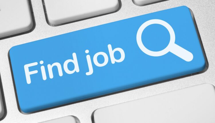 الإعلان عن مئات الوظائف في السعودية.. فرصة للباحثين عن عمل