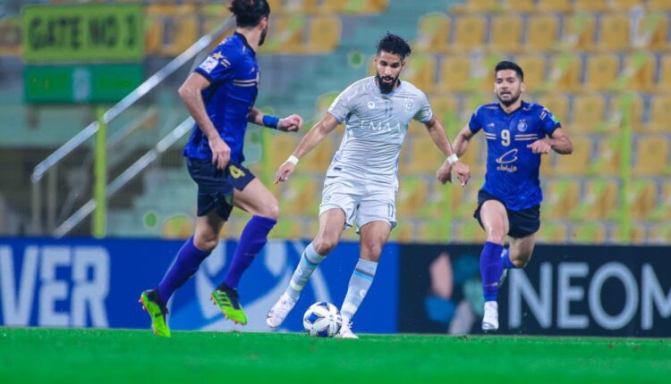 نجمان سيفتقدهما نادي الهلال في مباراة بنهائي كأس الملك