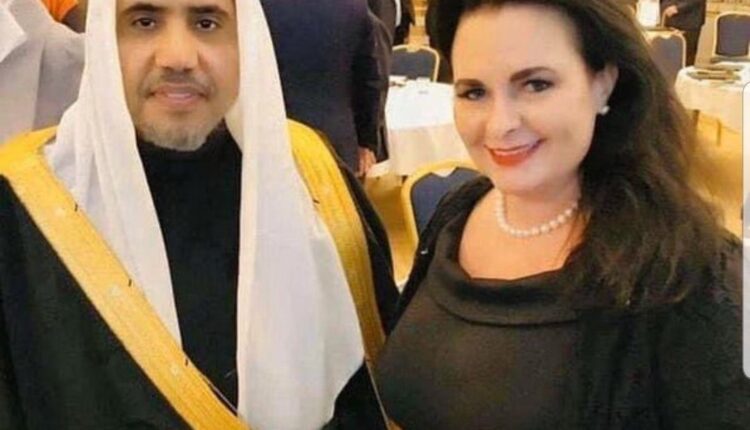 خطيب يوم عرفة.. كل ما تريد معرفته عن الشيخ محمد العيسى وحبه للنساء واليهود