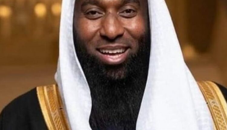 من هو الشيخ بدر المشاري؟