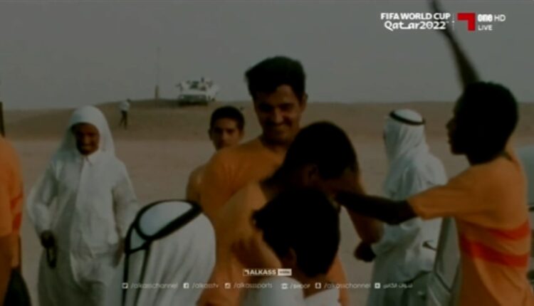 شاهد| عرض فيديو نادر وتاريخي الشيخ حمد بن خليفة وهو يلعب كرة القدم بافتتاح كأس العالم