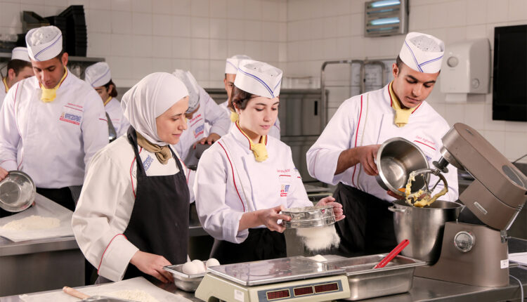 500 مقعد.. رابط وخطوات التقديم لبرنامج دبلوم فنون الطهي المنتهي بالتوظيف