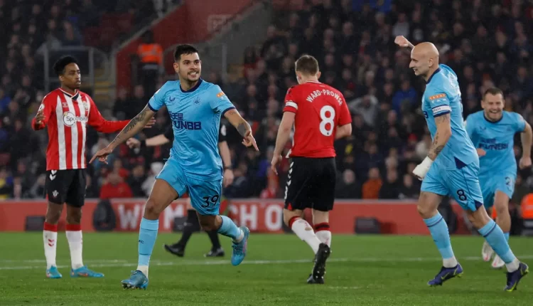 نيوكاسل يدك شباك ساوثامبتون بـ4 أهداف