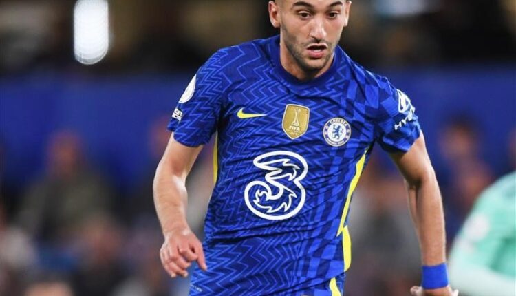 تطورات مهمة بمفاوضات انضمام النجم المغربي حكيم زياش لصفوف باريس سان جيرمان