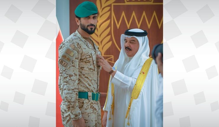دلالات لافتة لترقية ملك البحرين ابنه ناصر إلى رتبة فريق