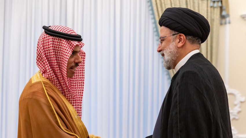 تحليل يرصد موقف دول الخليج من تقارب إيران والسعودية