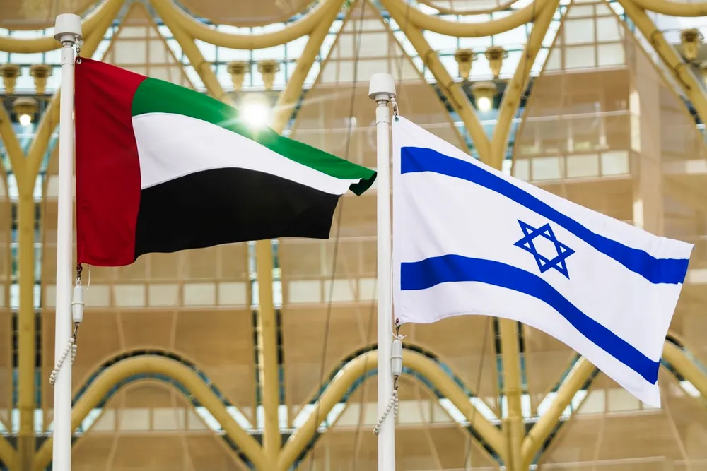 الكشف عن زيارات لمسئولين عسكريين إسرائيليين إلى الإمارات