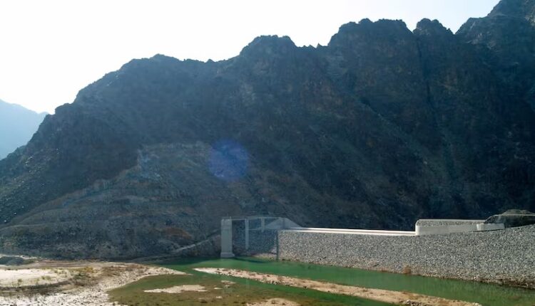 هزة أرضية بين عمان والإمارات