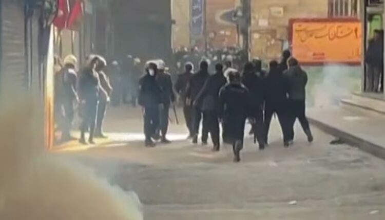 احتجاجات إيران