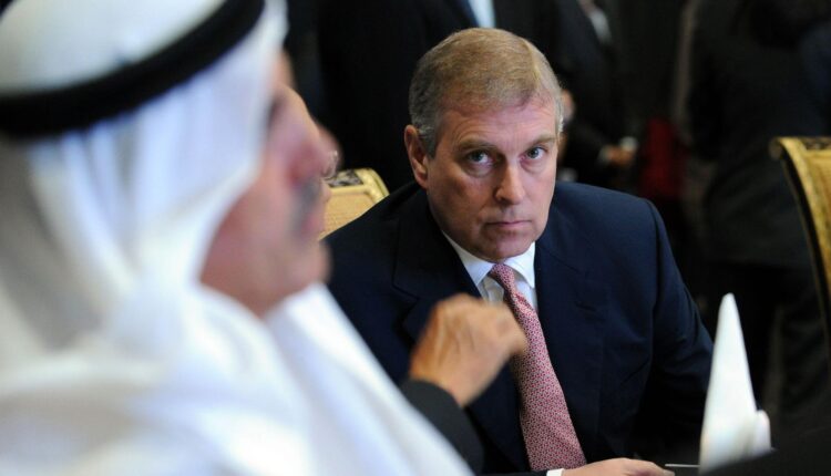 الأمير البريطاني السابق أندرو مونتباتن