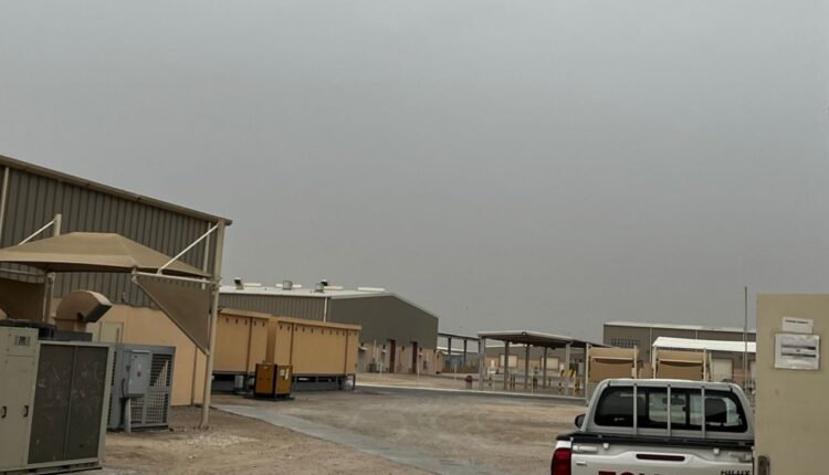 أفغان عالقون في قاعدة أمريكية في قطر تحت خطر الصواريخ