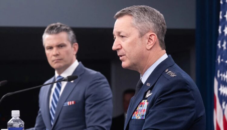 وزير الحرب الأمريكي