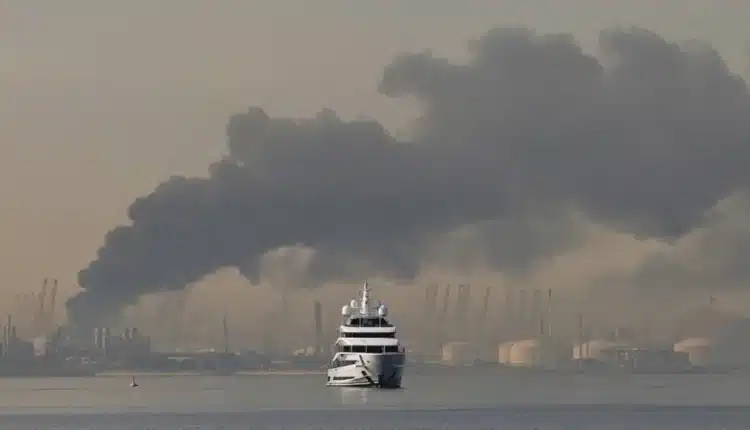 مضيفة طيران بريطانية