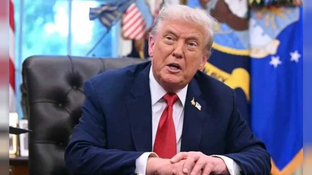 ترامب يعلن أن مضيق هرمز مفتوح ويؤكد عجز إيران عن دفع رواتب جنودها