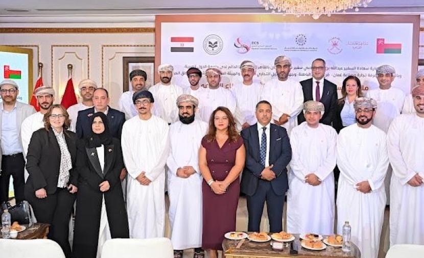 وفد تجاري عُماني يوصي بخط ملاحي مباشر بين ميناء صحار وموانئ مصرية للنفاذ إلى أسواق أفريقيا