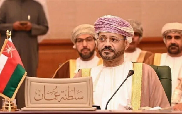 البوسعيدي يزور طهران الثلاثاء وسط مفاوضات ممر ملاحي في مضيق هرمز