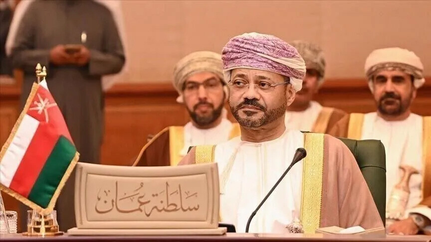 البوسعيدي يزور طهران الثلاثاء وسط مفاوضات ممر ملاحي في مضيق هرمز