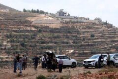 الضفة الغربية على حافة الانفجار: تصاعد اعتداءات المستوطنين يعمّق الانقسام بين نتنياهو والجيش