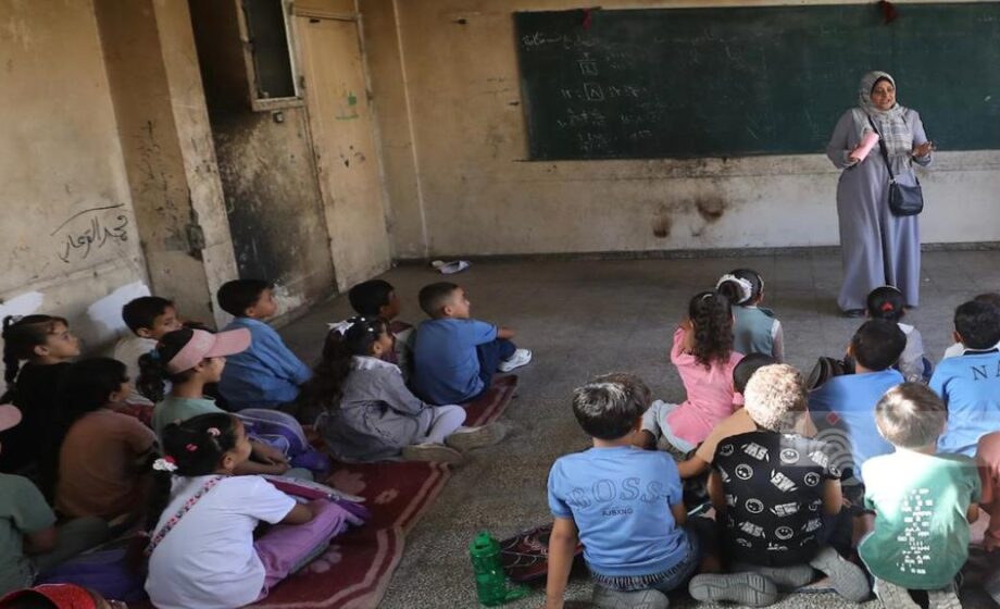 العودة المدرسية في غزة بعد 3 سنوات من الدمار: آلاف الطلاب يملأون الفصول وسط غياب قاتل لأكثر من عشرين ألفاً